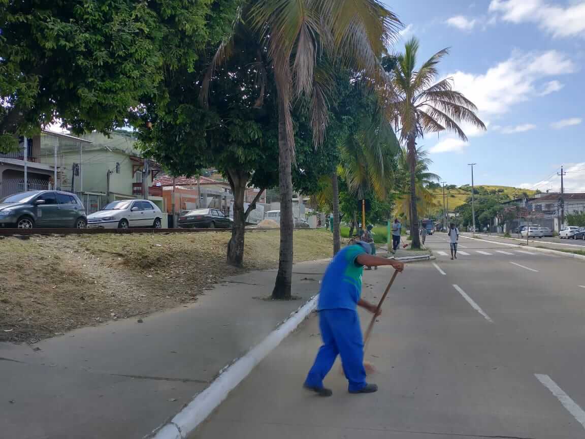Secretaria de Serviços públicos inicia a semana com atividades de limpeza e manutenção nos bairros de Três Rios