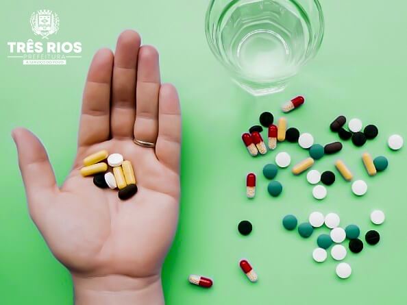 SAÚDE DE TRÊS RIOS PROMOVE AÇÕES SOBRE RISCO DA AUTOMEDICAÇÃO