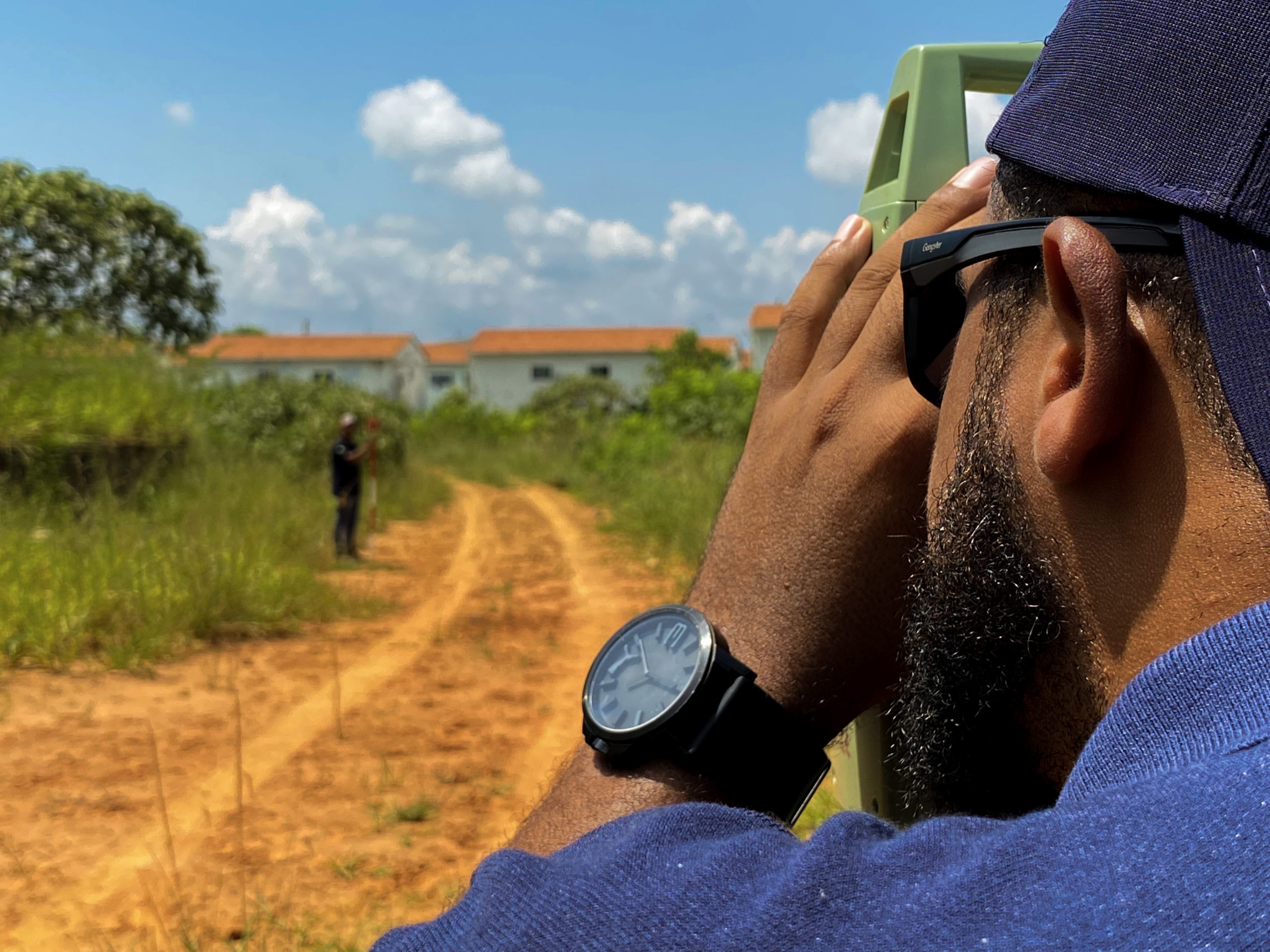 Programa "Casa da Gente": Prefeitura inicia topografia de terreno para construção de 200 moradias