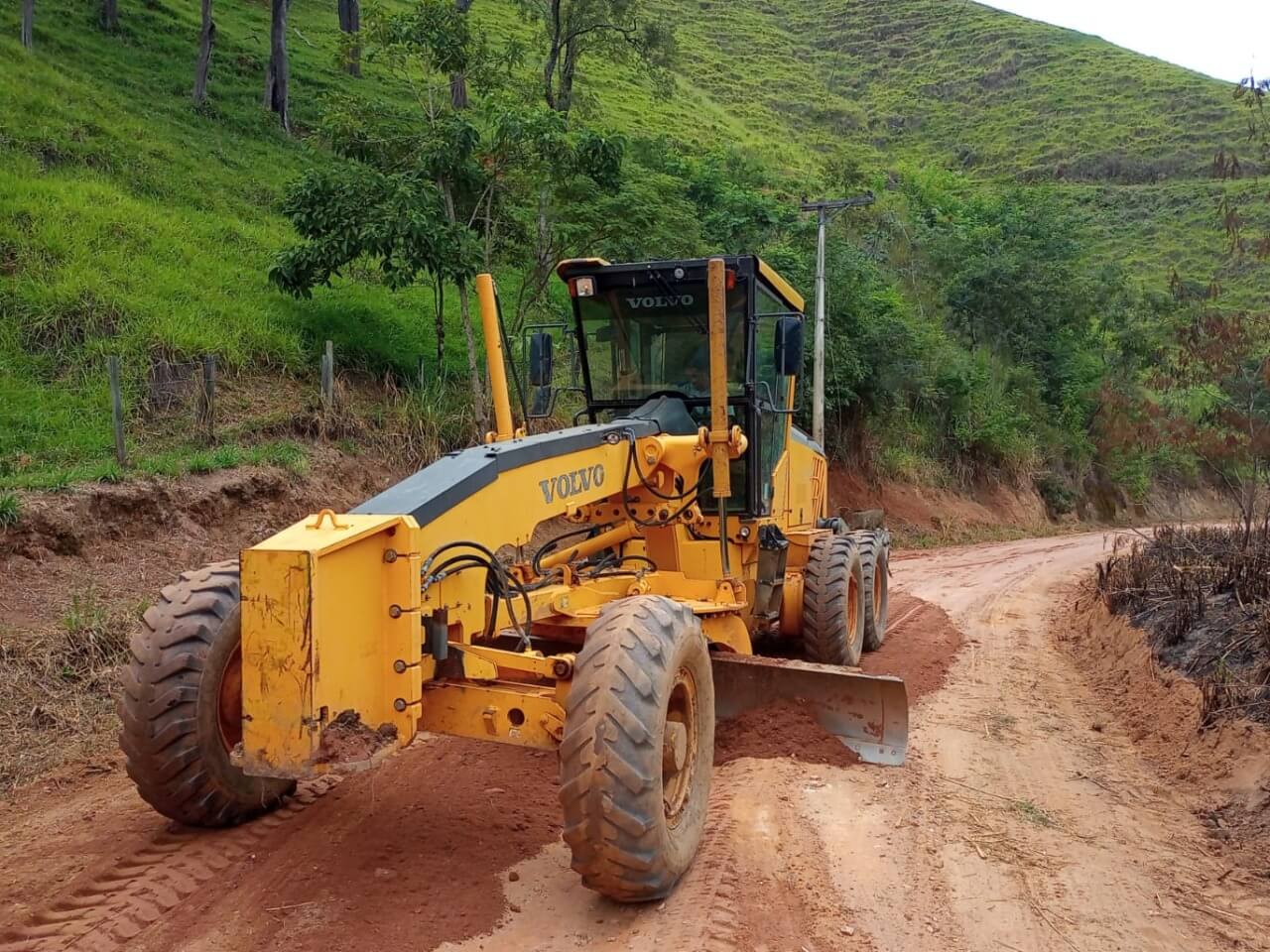 Secretaria de Agricultura segue com trabalhos de prevenção e manutenção de estradas vicinais