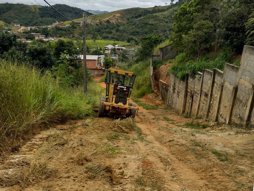 Prefeitura de Três Rios realiza melhorias na Rua Leonel de Souza, no Pilões