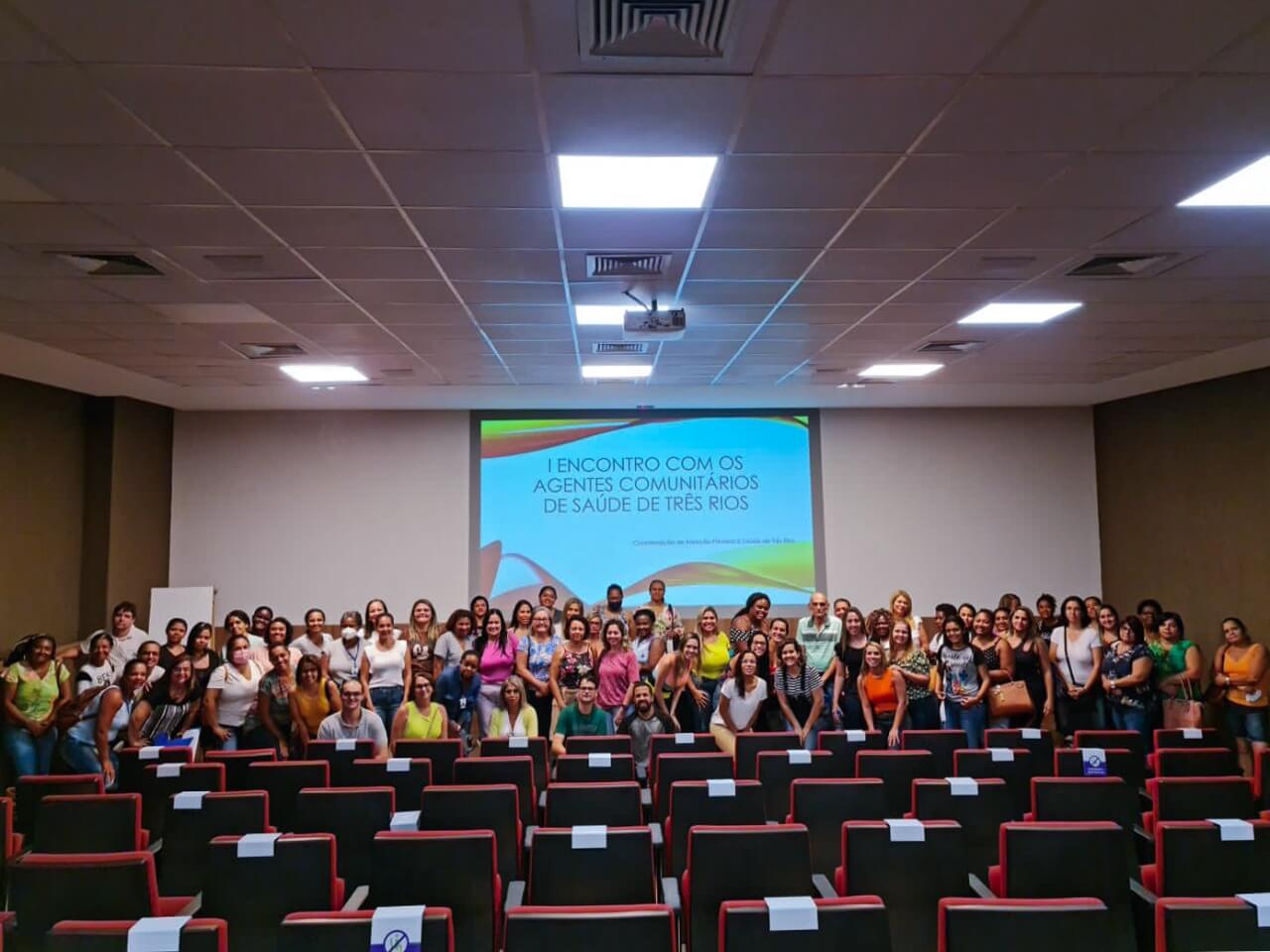 SECRETARIA DE SAÚDE REALIZA REUNIÃO COM AGENTES COMUNITÁRIOS