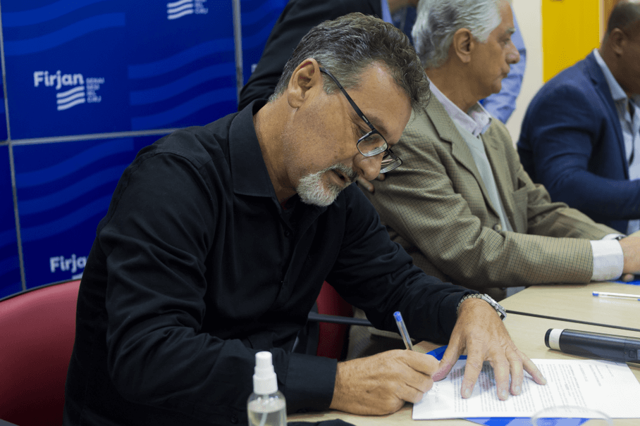 Firjan e Prefeitura de Três Rios firmam parceria para simplificar processos de licenciamento de obras