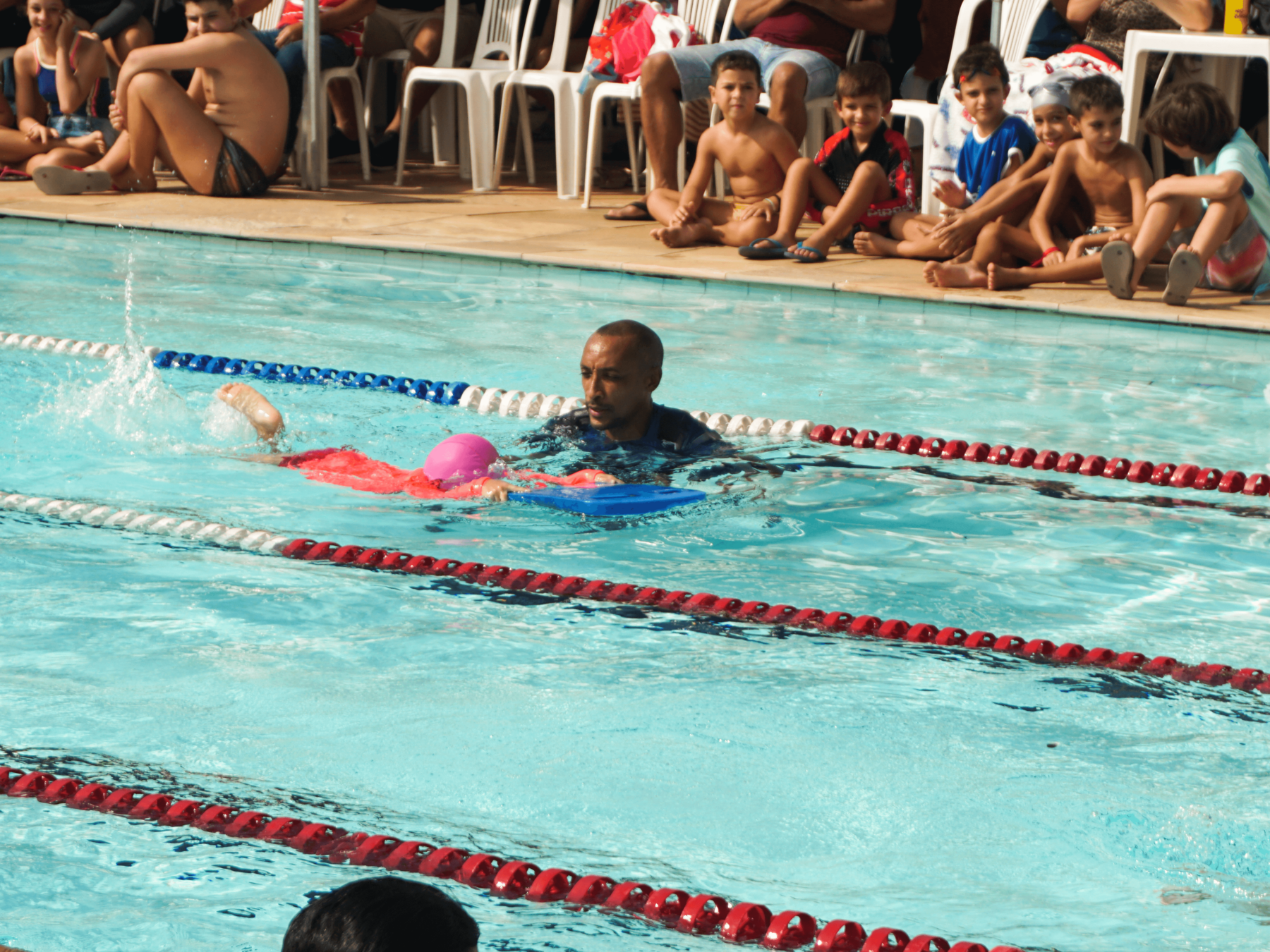 Secretaria de Esportes e Lazer de Três Rios abre inscrições para aulas de natação infantojuvenil