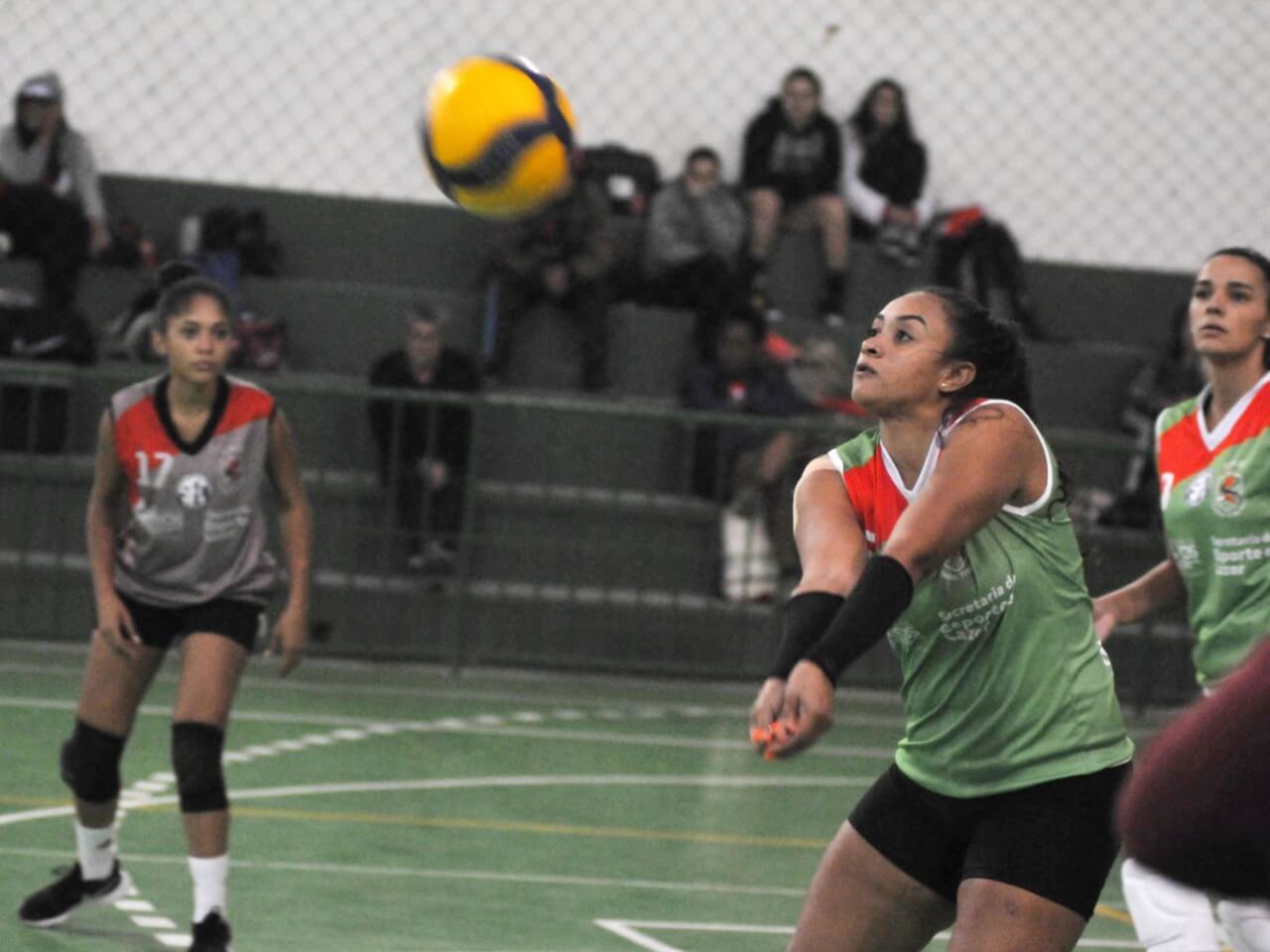 Prefeitura Três Rios lança projeto esportivo para meninas de 5 a 15 anos