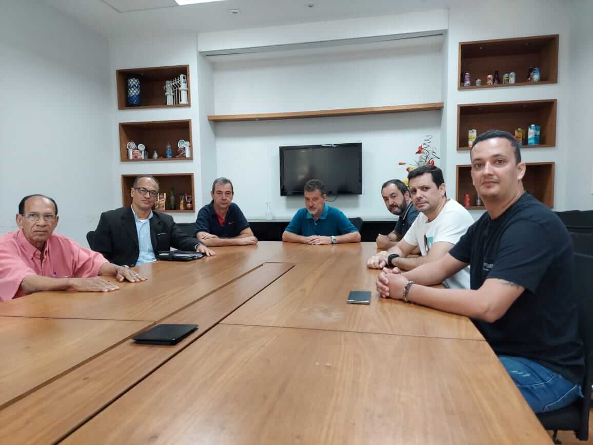 Prefeitura busca melhorias no atendimento de agências bancárias de Três Rios