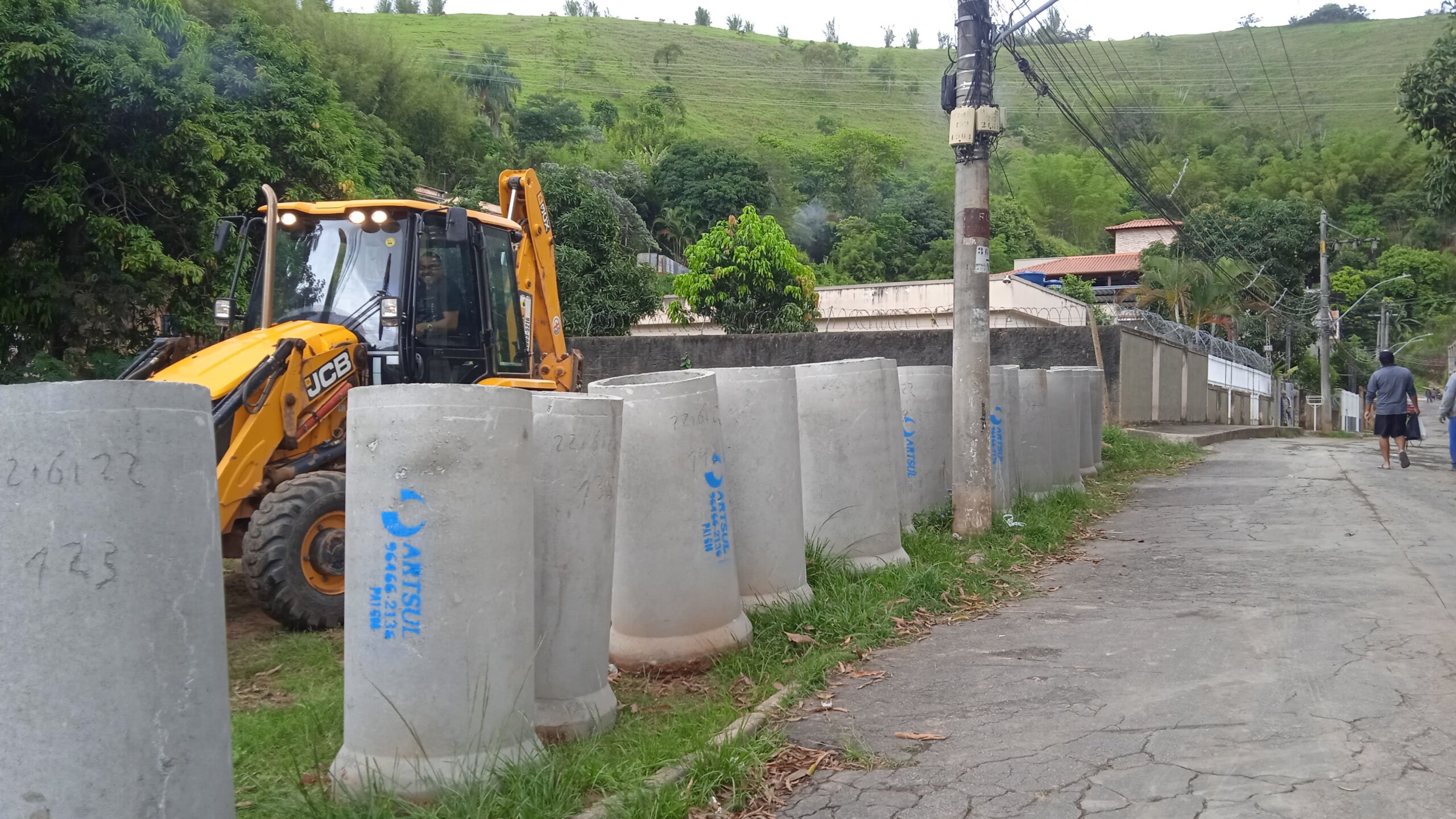 Prefeitura inicia mais uma obra para drenagem pluvial, em Três Rios