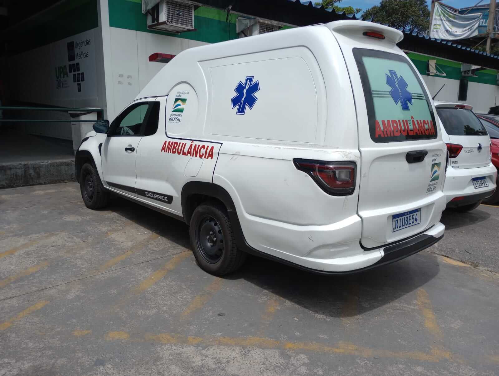 Prefeitura de Três Rios recebe ambulância para atender a demandas da Saúde