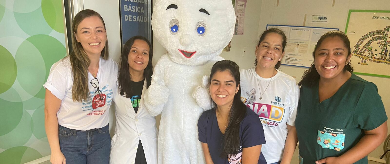 Prefeitura comemora números do dia D de vacinação