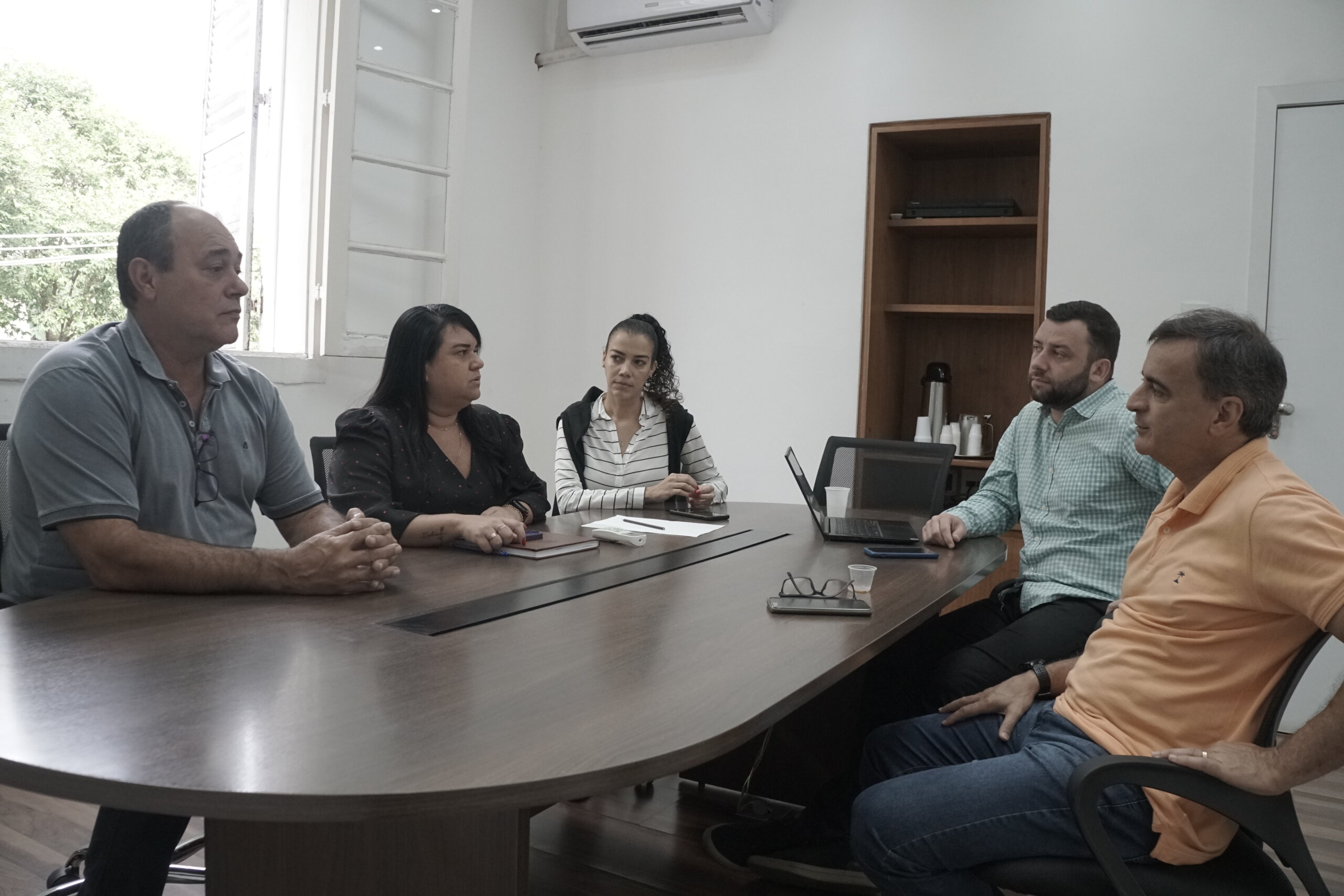Prefeitura de Três Rios promove reunião para discutir o Programa Acelera Compras