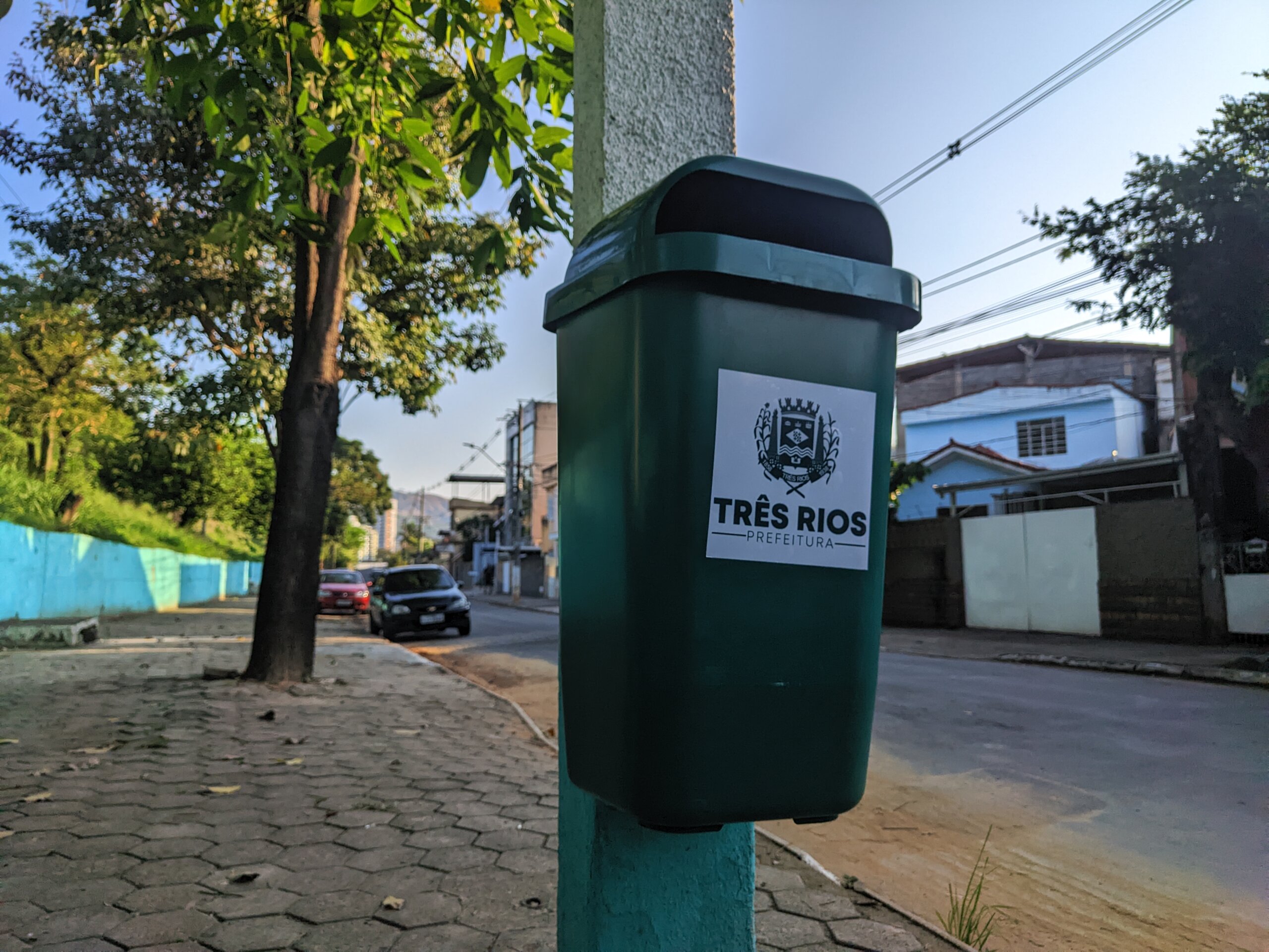 Programa Cidade + Limpa inicia instalação de lixeiras nos bairros