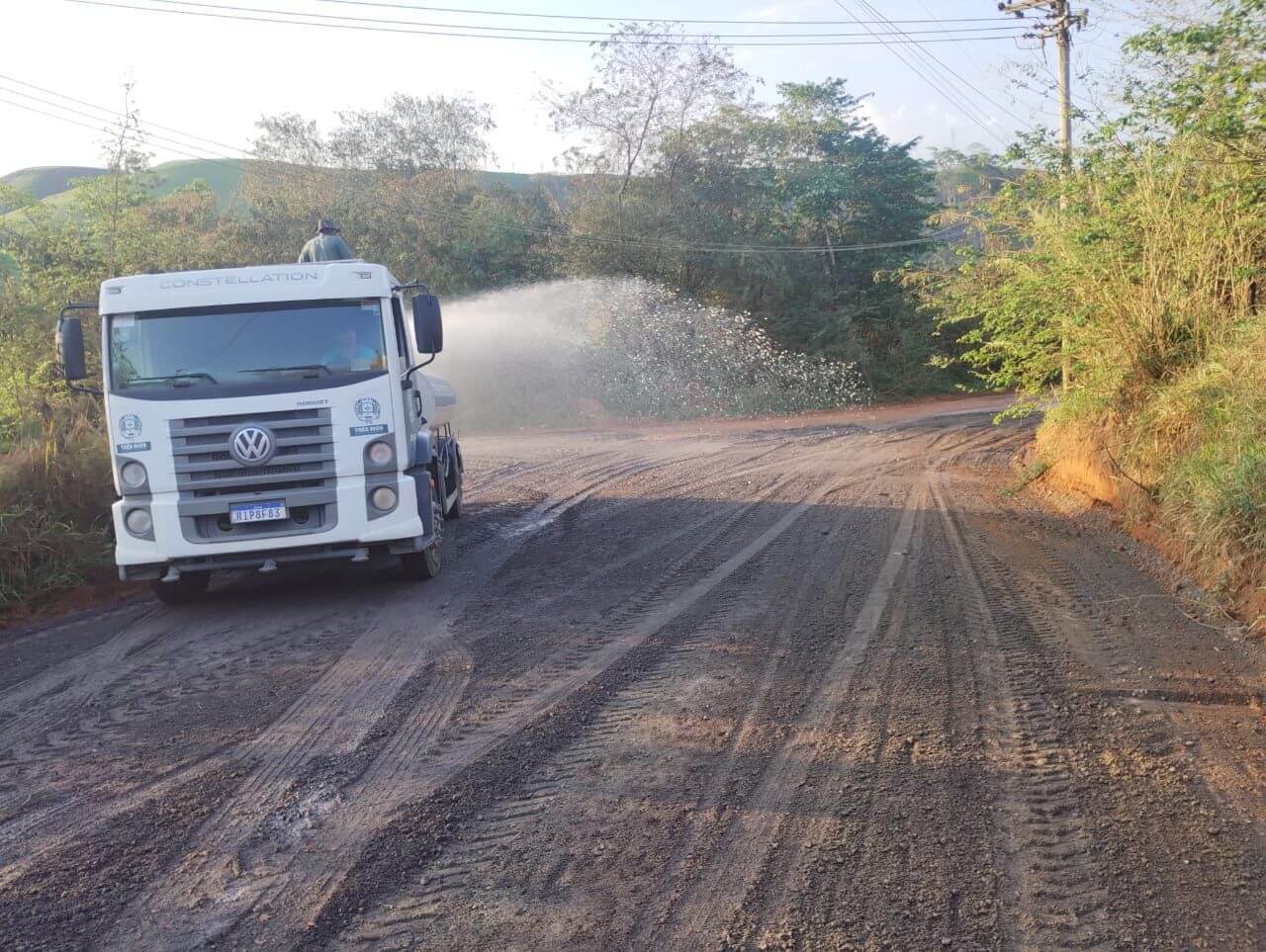 Prefeitura de Três Rios realiza manutenção nas estradas rurais