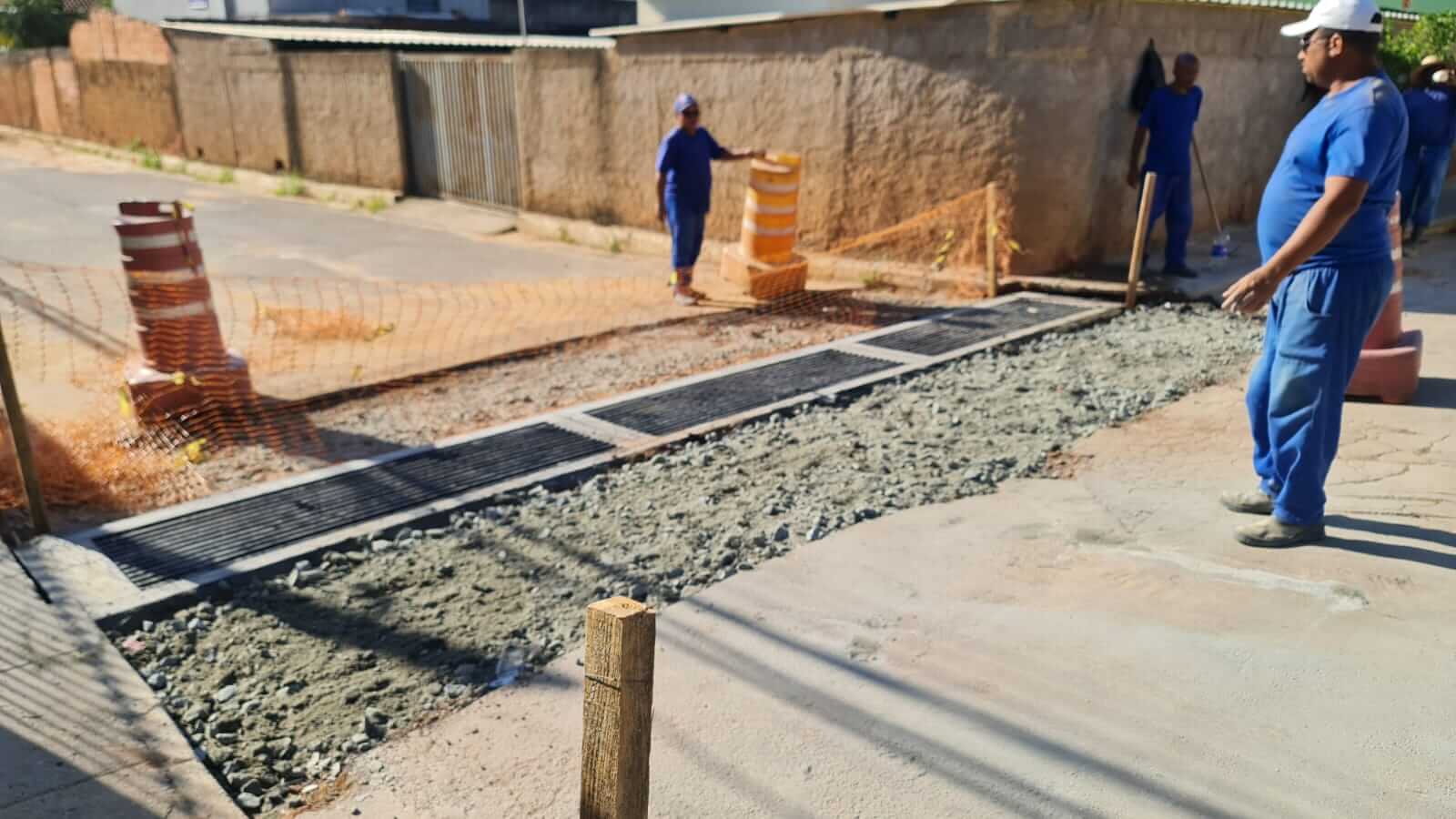 Em ação pelos bairros, Secretaria de Obras realiza intervenções em diversas localidades