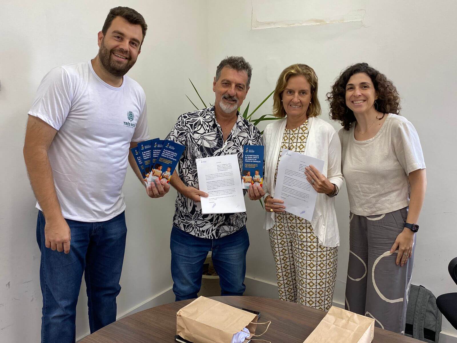 Prefeitura de Três Rios assina parceria com Instituto João e Maria Backheuser