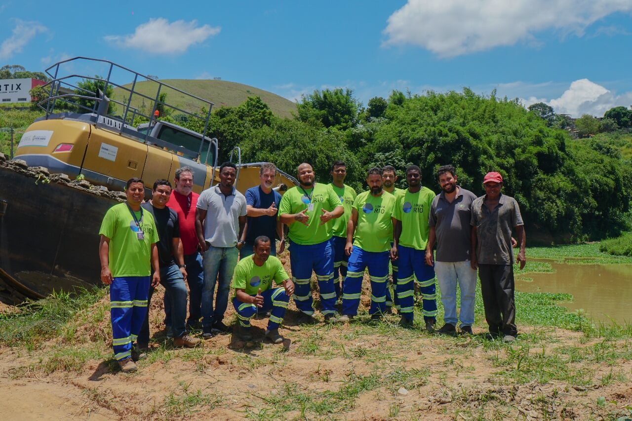 Prefeitura realiza mais um desassoreamento da Lagoa do América