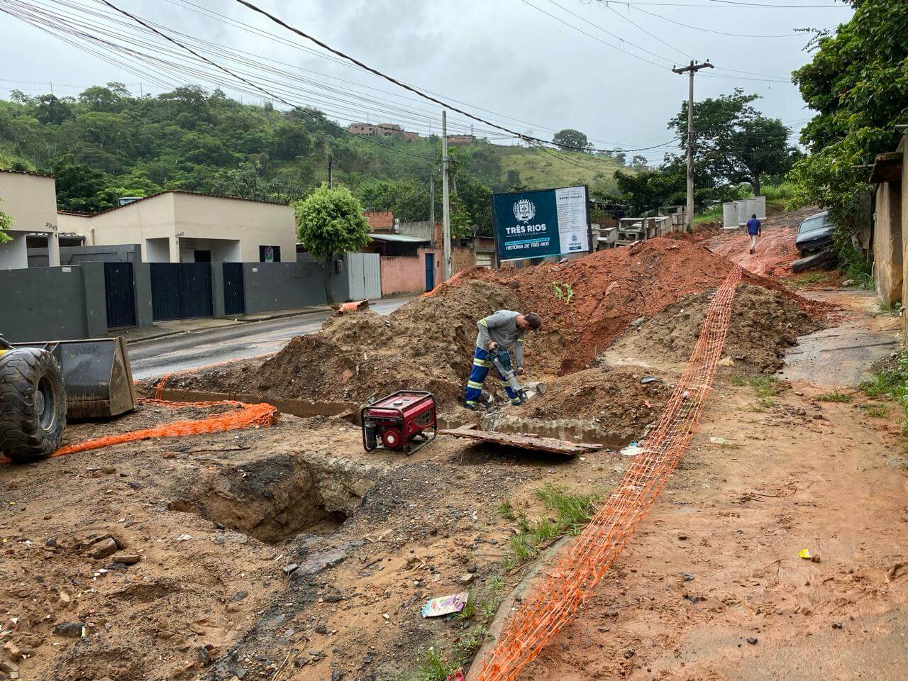 Investindo em infraestrutura, Prefeitura de Três Rios avança com obras no Morro do Ataulfo
