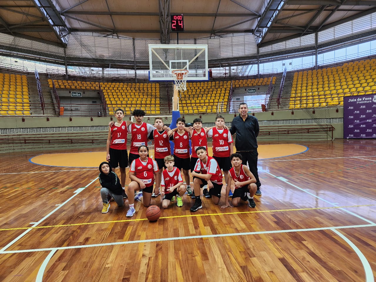Equipes de Basquete de Três Rios disputam campeonatos regionais