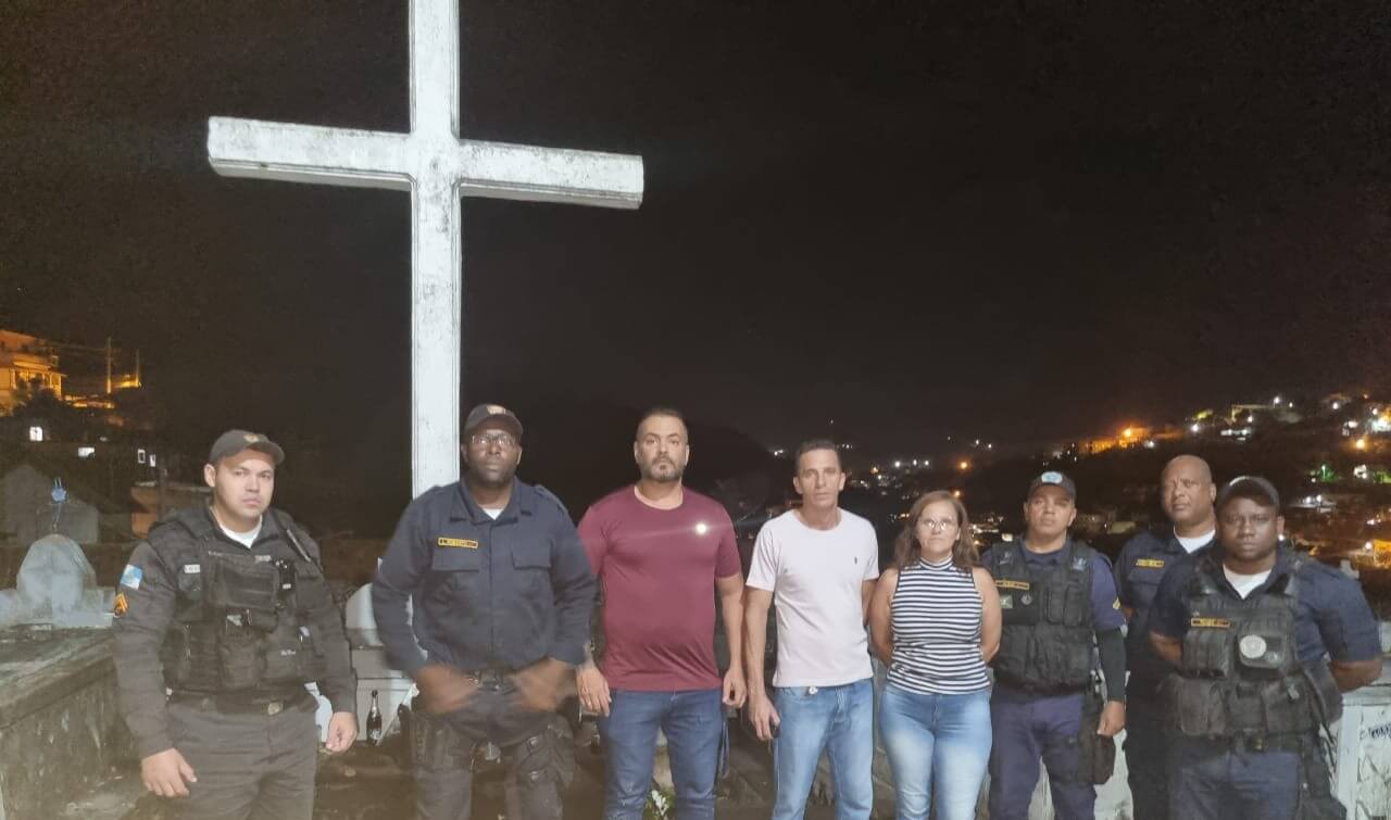 Autoridades realizam fiscalização noturna no Cemitério Municipal São José