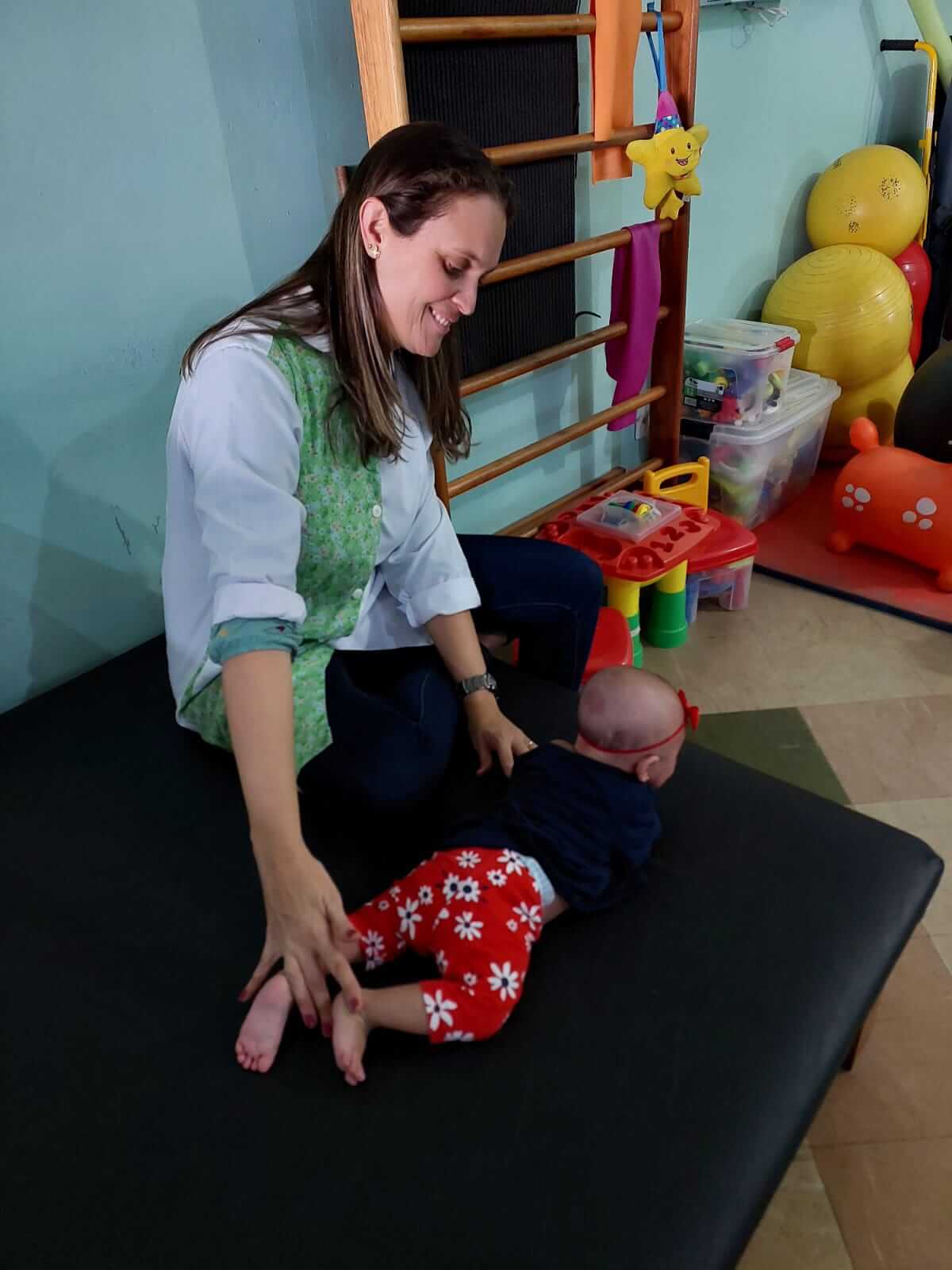 O CER II realiza a Avaliação Neuropsicomotora dos bebês de Três Rios.