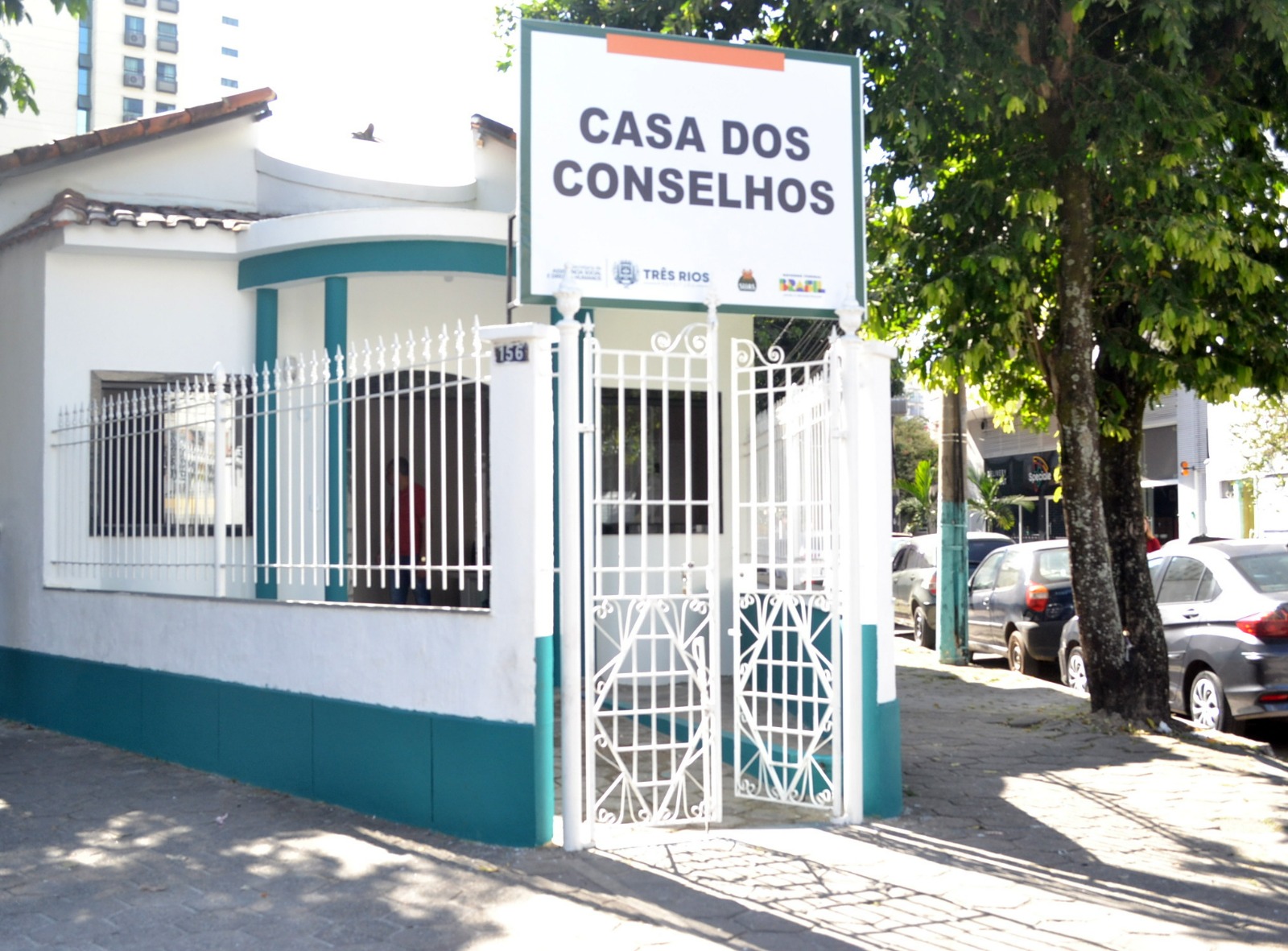 Prefeitura de Três Rios inaugura reforma da Casa dos Conselhos