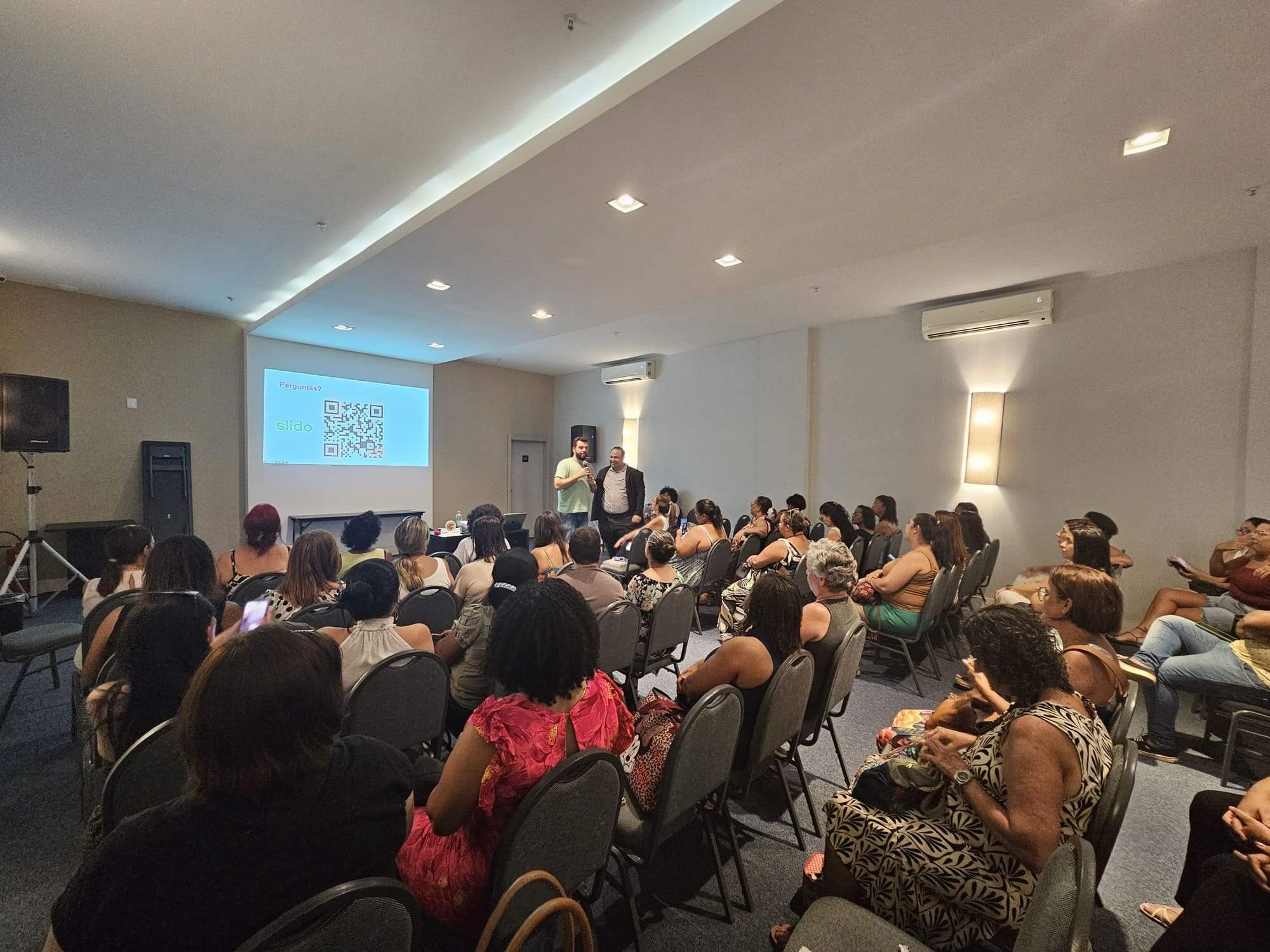 Capacitação em alfabetização reúne educadores da rede municipal de ensino de Três Rios