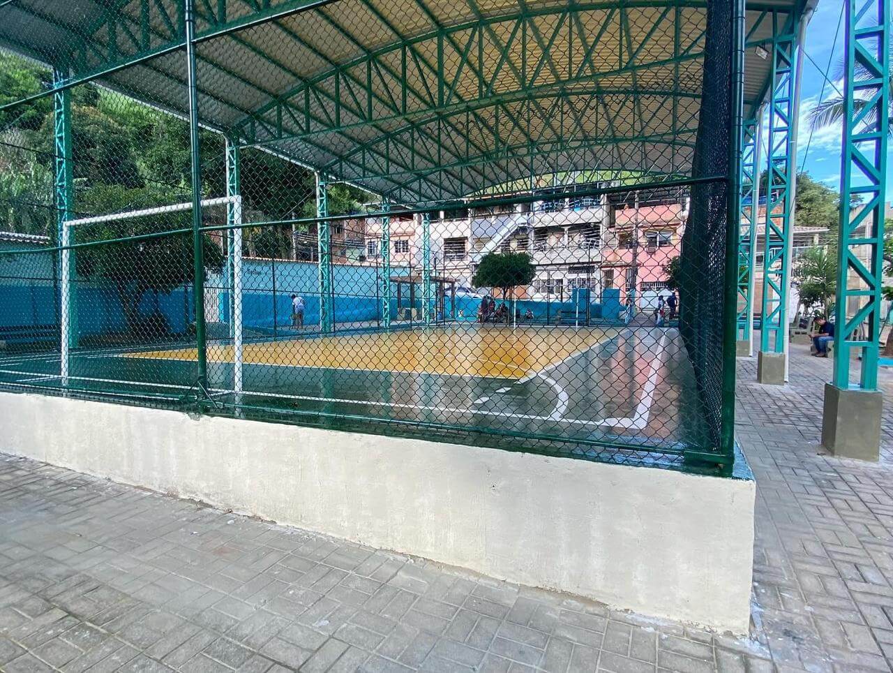 Prefeitura de Três Rios entrega reforma da quadra do Cantagalo Populares nesta segunda-feira, 17