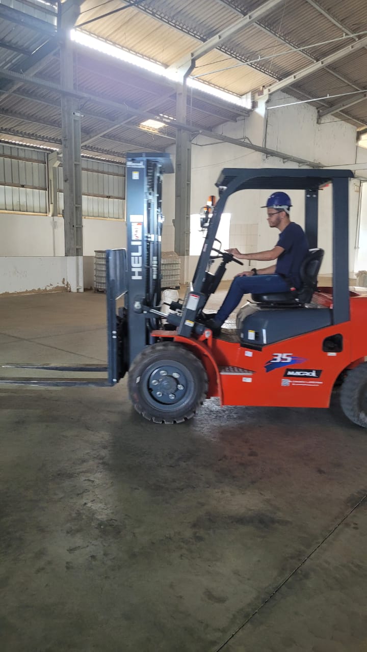 Curso de Operador de Empilhadeira impulsiona capacitação profissional em Três Rios