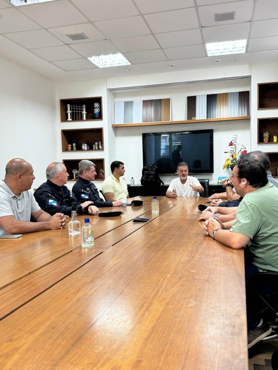 Prefeitura de Três Rios fortalece parceria com forças de segurança