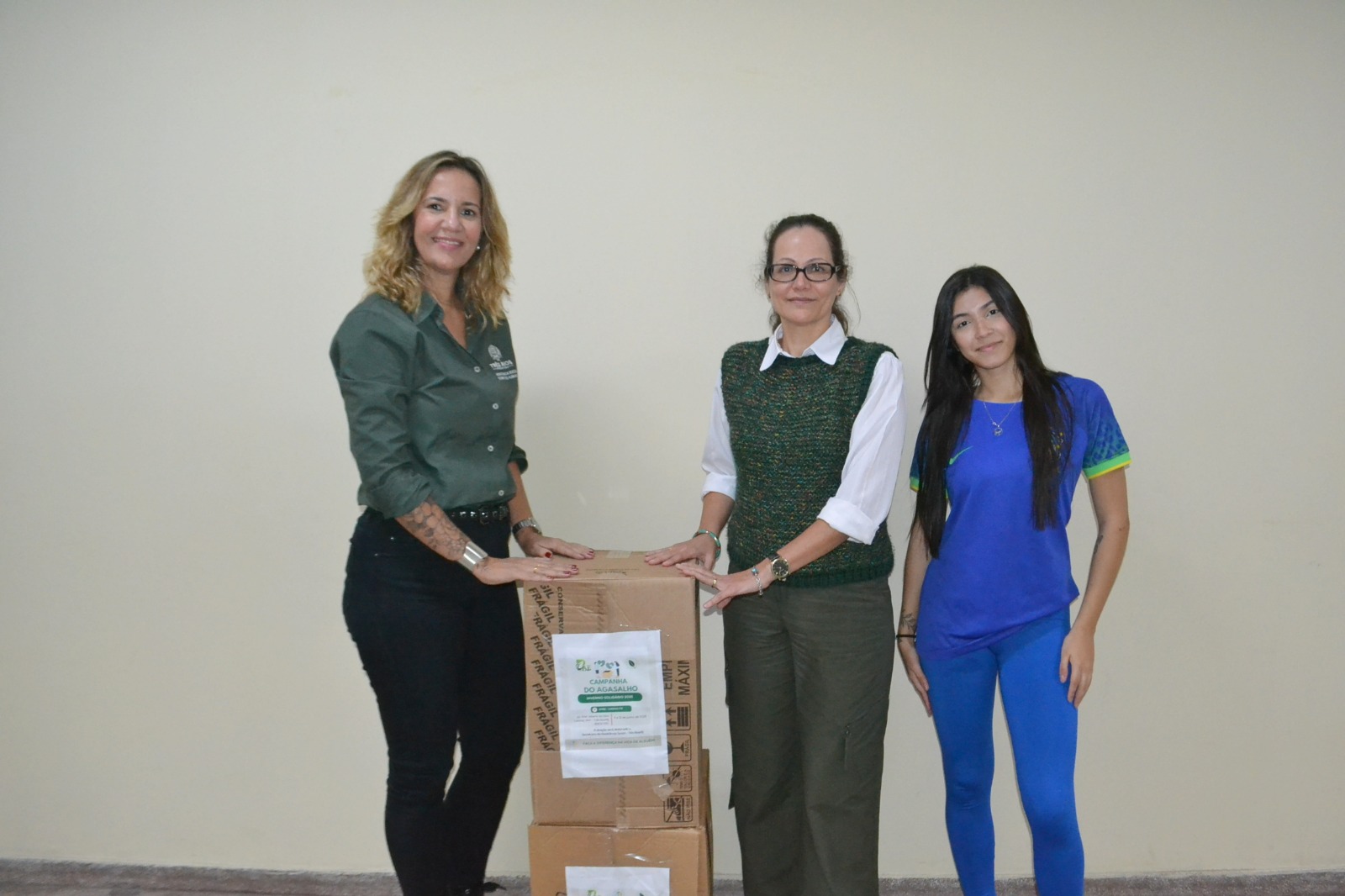 Solidariedade em ação: Prefeitura recebe doações da Campanha do Agasalho promovida pela UFRRJ