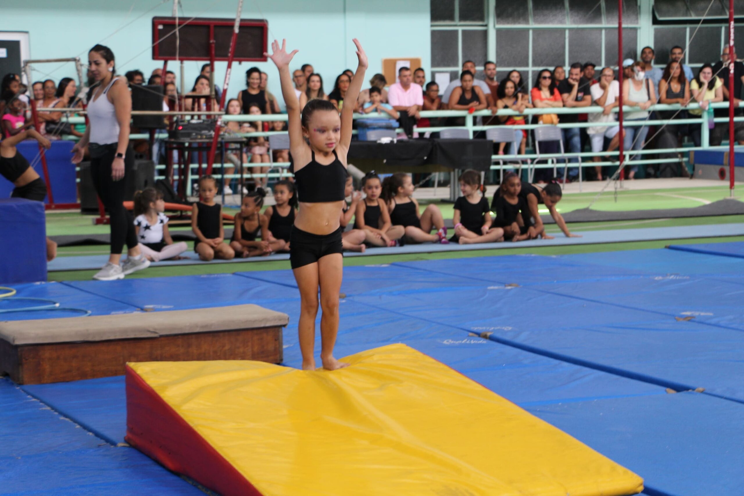 Três Rios promove Festival de Ginástica Artística com talentos de 4 a 16 anos