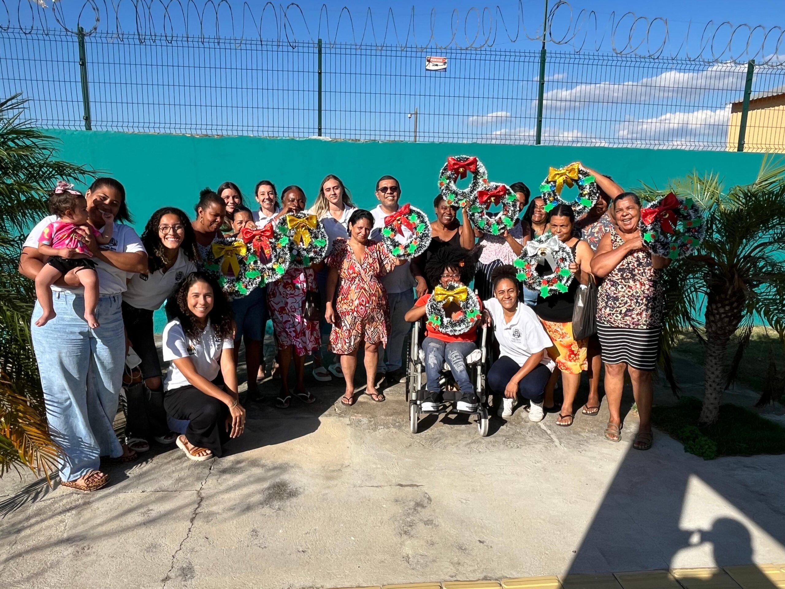 Assistência Social realiza oficinas de Natal nos bairros