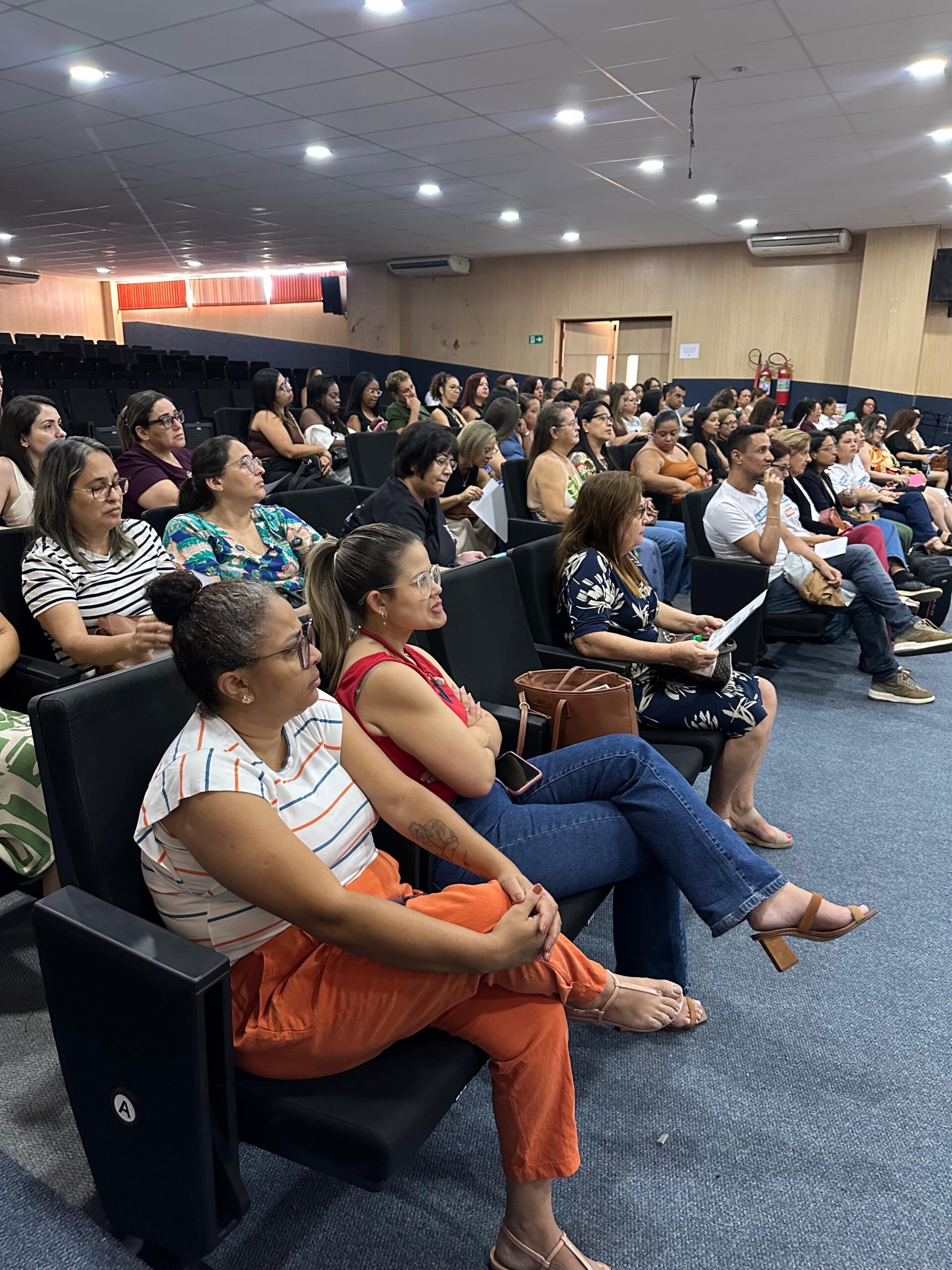 Professores da rede municipal compartilham boas práticas em encontro promovido pela Prefeitura de Três Rios