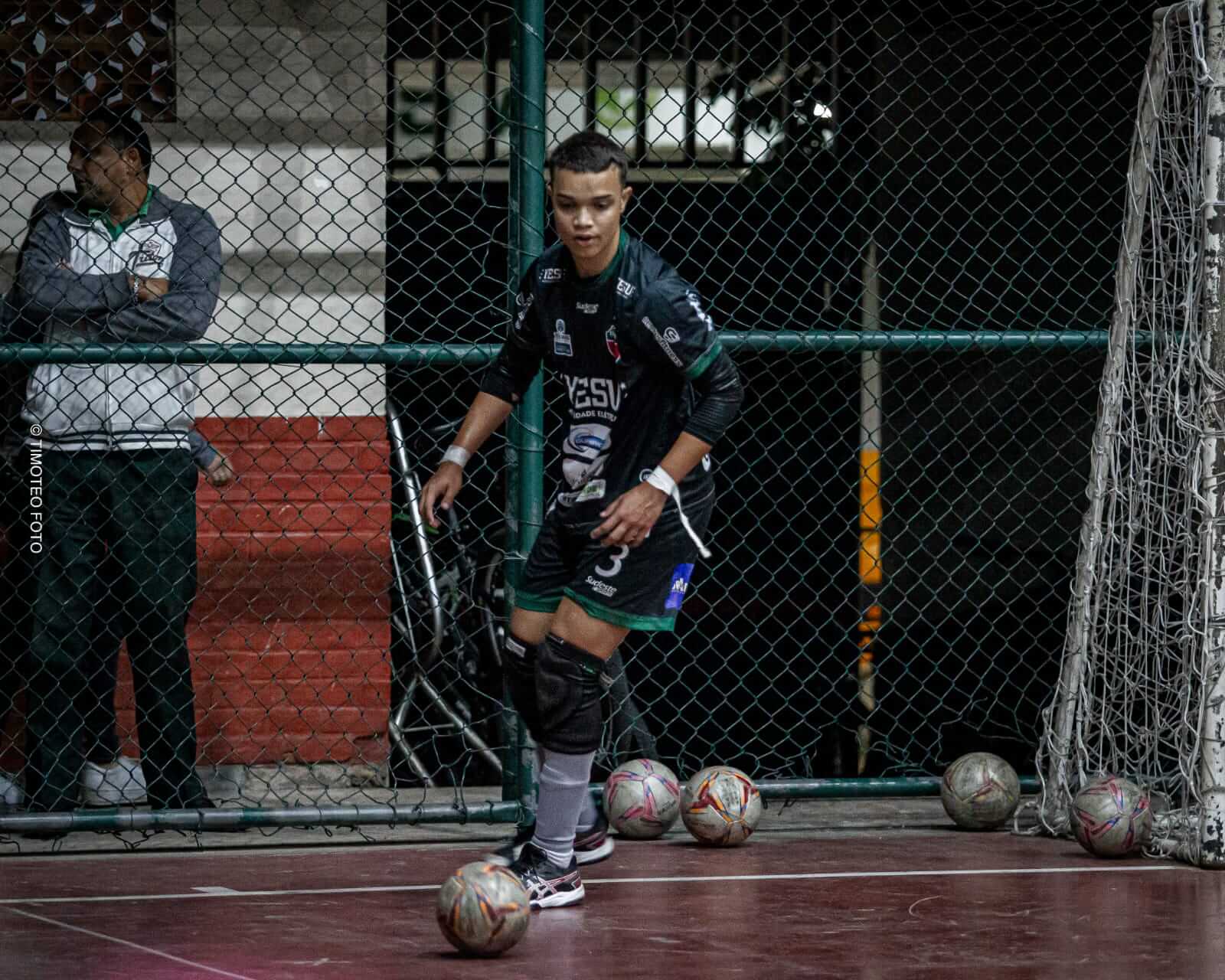 Três Rios promove peneira para seleção de atletas da equipe municipal de futsal