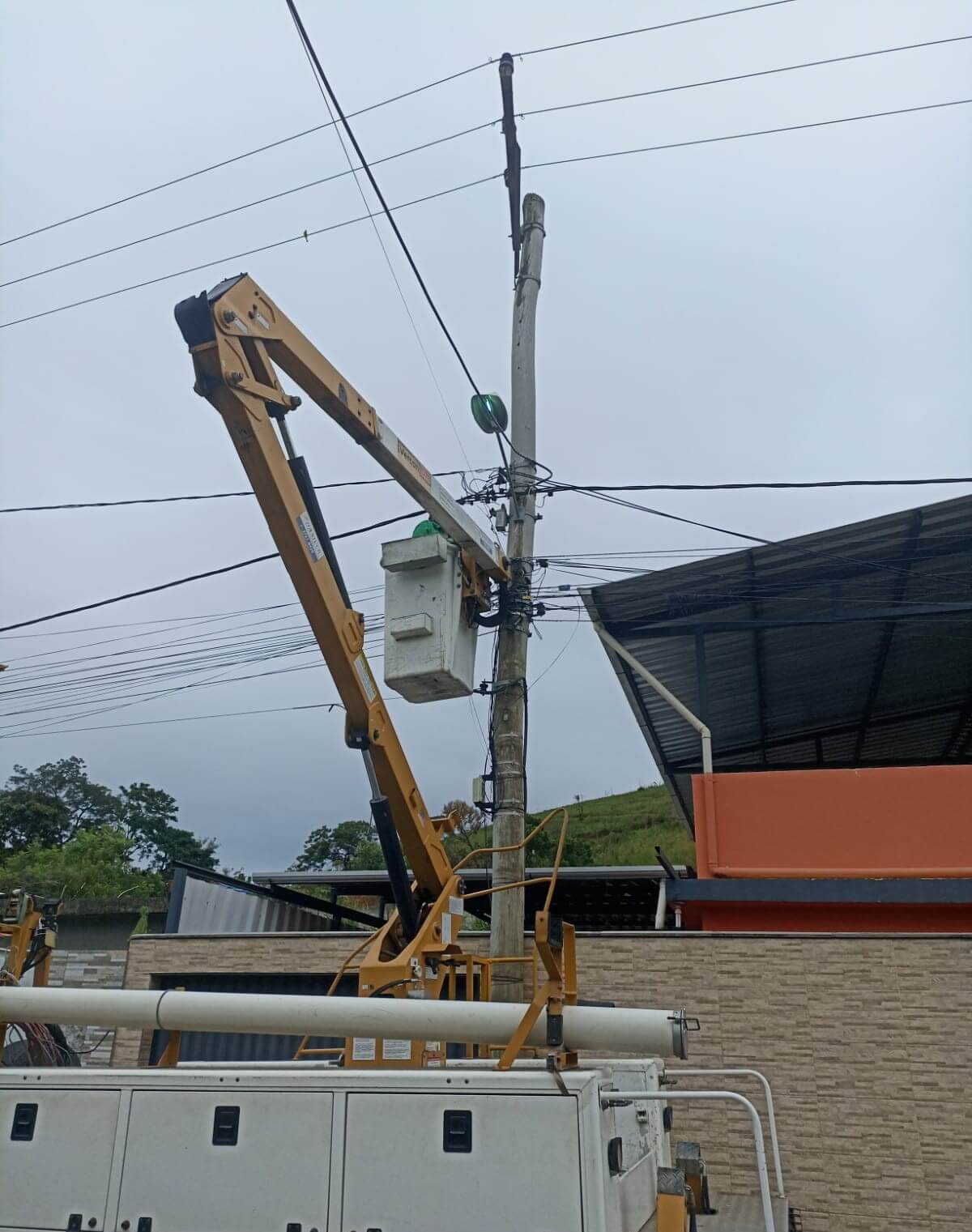 Equipe elétrica da Secretaria de Serviços Públicos registra mais de 500 atendimentos em dezembro