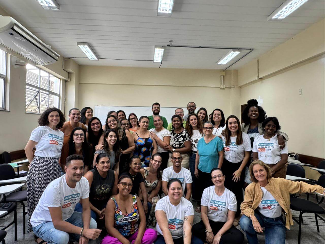 Três Rios alcança 73% de crianças alfabetizadas no 2º ano da rede municipal em avanço histórico