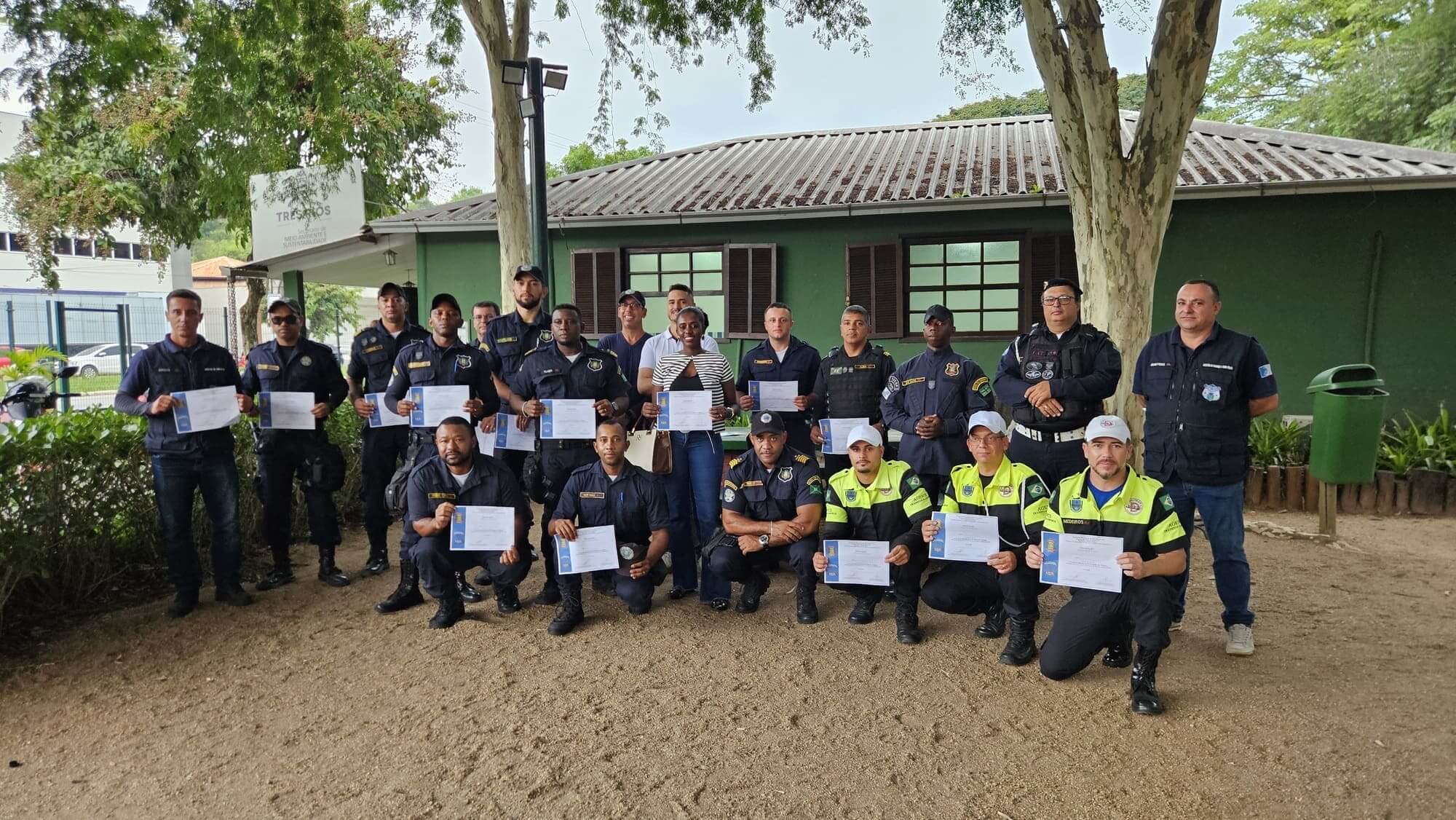 Guardas municipais de Três Rios participam de curso de reciclagem em trânsito