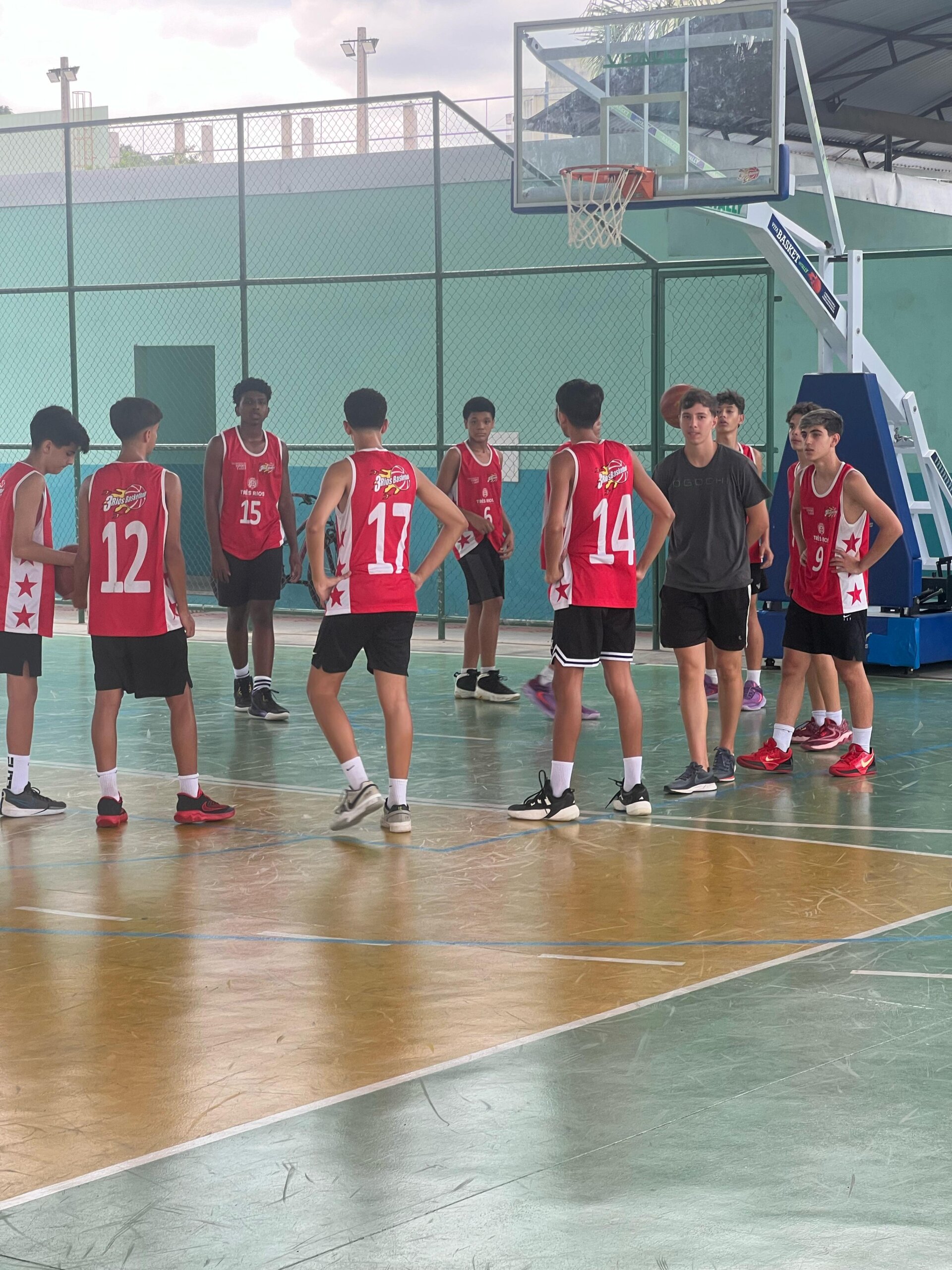 3Rios Basketball disputa Copa Serrana de Basquete neste sábado na Praça da Juventude