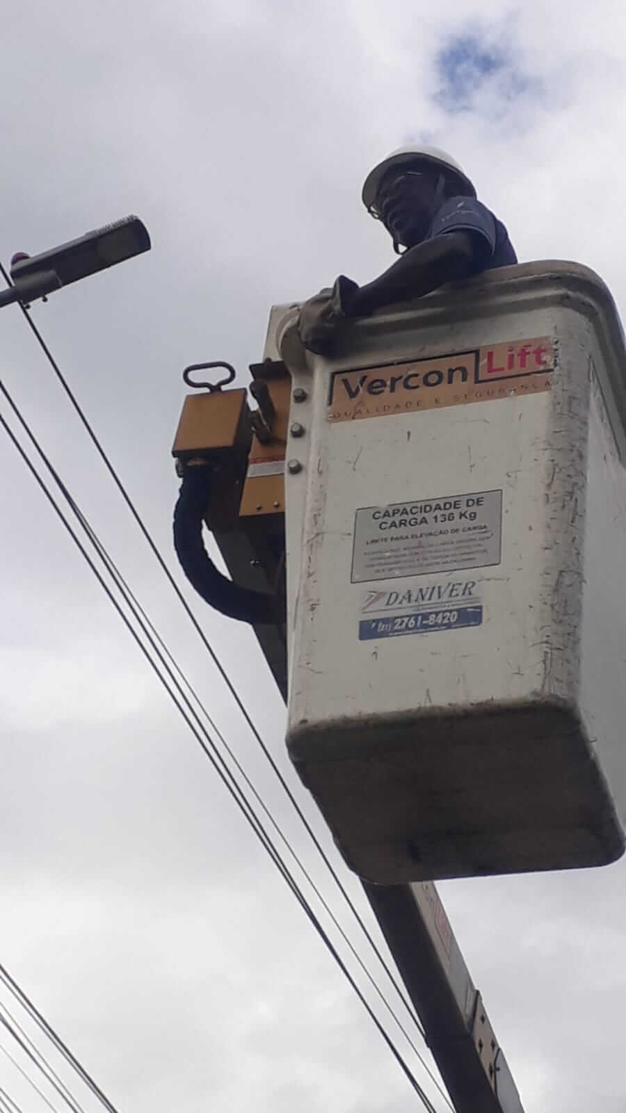 Três Rios amplia ações de iluminação e soma mais de 670 atendimentos no mês de março