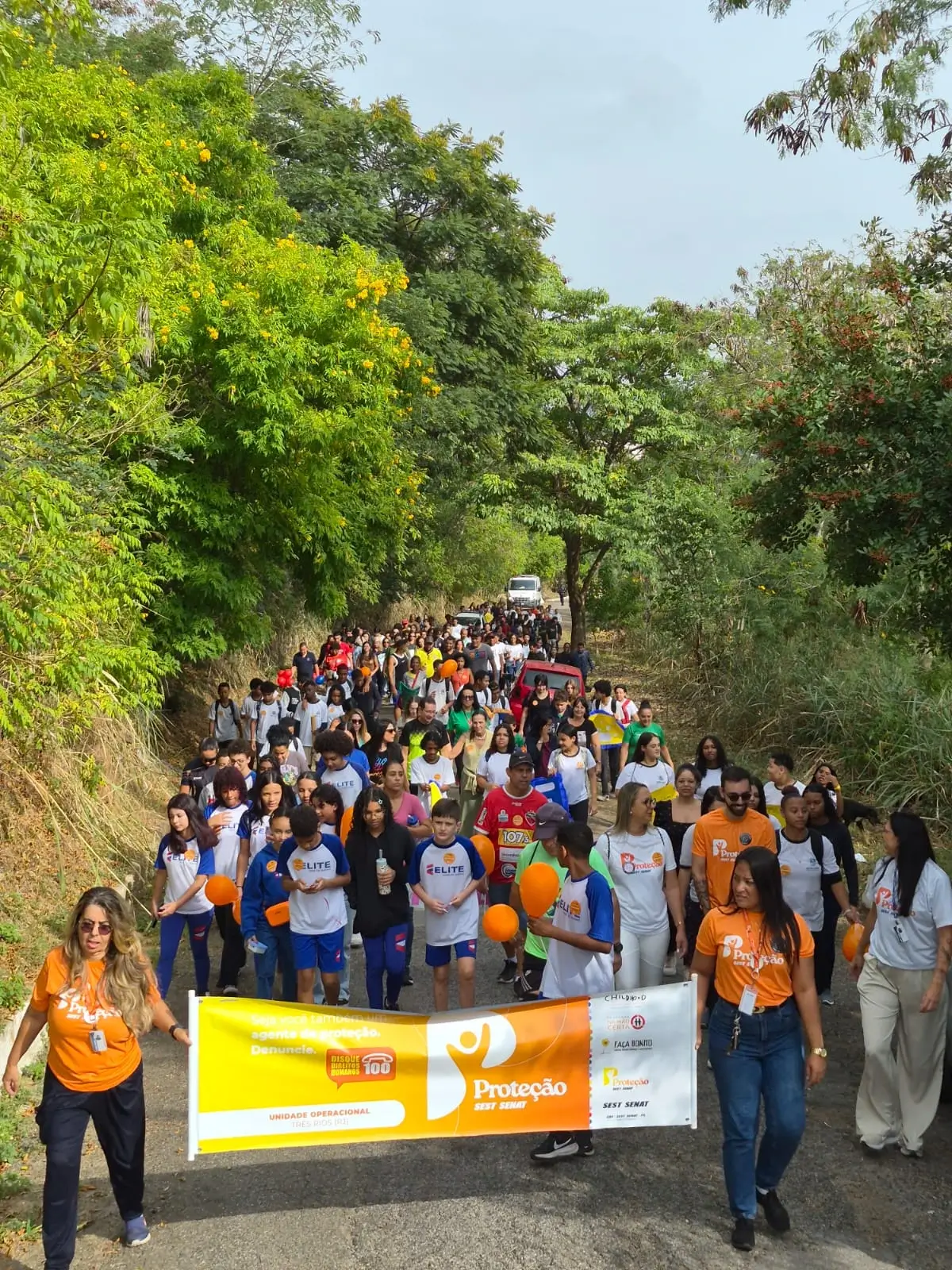 Prefeitura de Três Rios realiza caminhada em alusão à saúde mental