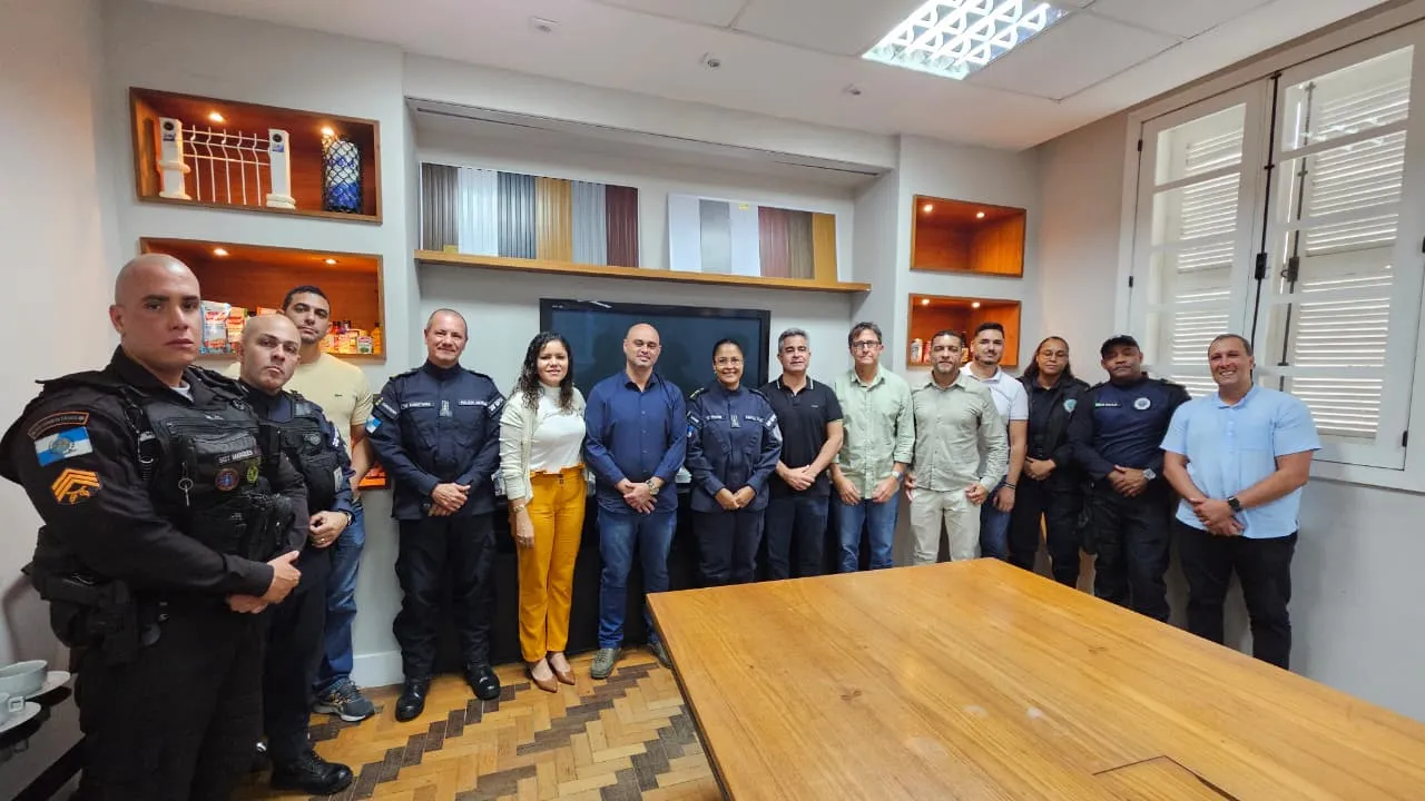 Prefeito Jonas Dico e comandante do 38º BPM alinham ações de segurança em reunião nesta sexta-feira