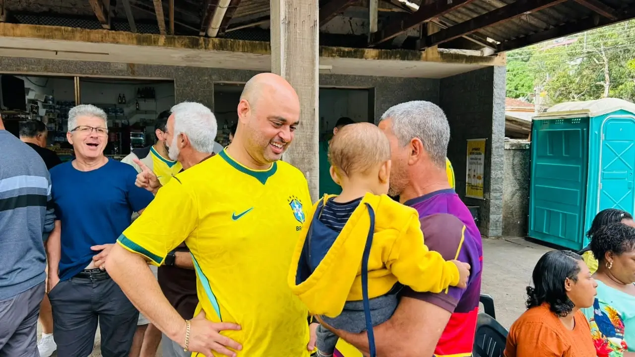 Projeto "Esporte para Todos" reúne moradores e leva lazer, esporte e integração a Hermogênio Silva