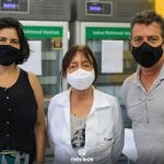 Adelaide Batitucci é a primeira imunizada em Três Rios; ela atua há 22 anos na imunização do município