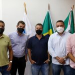 Prefeito Joa se reúne com representantes do Instituto Niemeyer