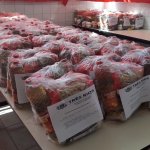Entrega de kits na Rede Municipal de Ensino é elogiada por pais de alunos