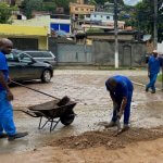 Prefeitura entra em ação após a chuva e colaboradores estão nas ruas e bairros atendendo a população