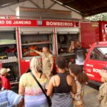 Secretaria de Assistência Social leva crianças autistas para conhecer o trabalho dos Bombeiros