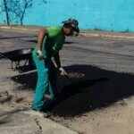 Secretaria de Obras dá continuidade ao cronograma de manutenção corretiva da pavimentação