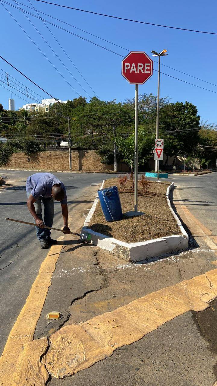 Prefeitura de Três Rios segue revitalizando as rotatórias da cidade