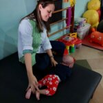 O CER II realiza a Avaliação Neuropsicomotora dos bebês de Três Rios.