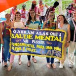 Bloco CAPS Folia leva alegria à Praça São Sebastião